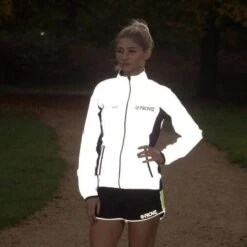 Ademend En Reflecterend Technisch Damesjack Zonder Capuchon Proviz Air -Regta Winkel ademend en reflecterend technisch damesjack zonder capuchon proviz air 2