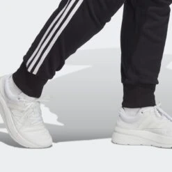ADIDAS Essentials 3-Stripes French Terry Cuffed Broek (Grote Maat) -Regta Winkel essentials 3 stripes french terry cuffed broek grote maat 4