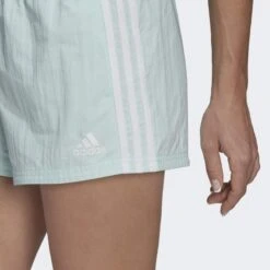 ADIDAS Essentials 3-Stripes Woven Short (Loose Fit) -Regta Winkel essentials 3 stripes woven short loose fit 4